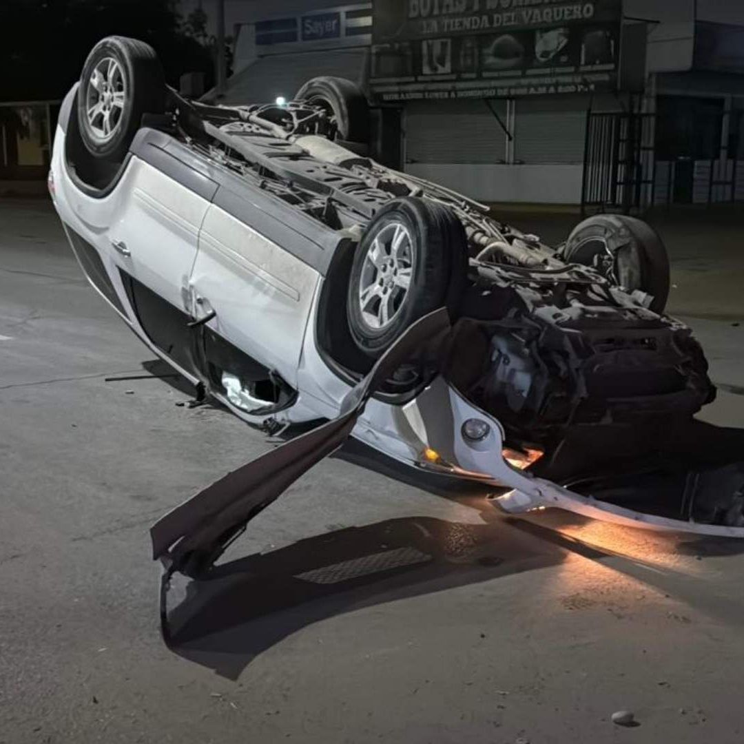 Personal de un Club Nocturno Auxilió al Conductor